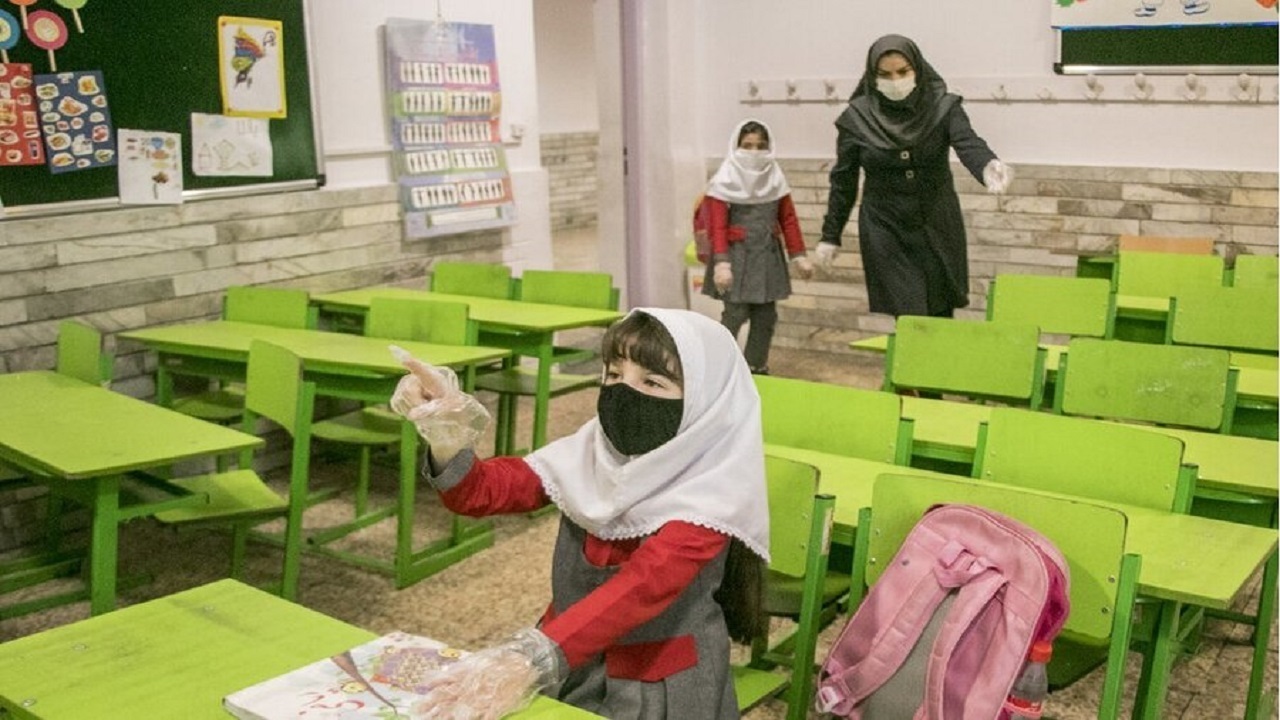  تمام معلمان مهر آفرین در رتبه بندی قرار می‌گیرند