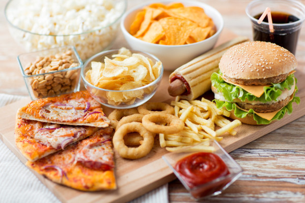 مصرف غذاهای چرب ضریب هوشتان را در ۹ روز کاهش می‌دهد
