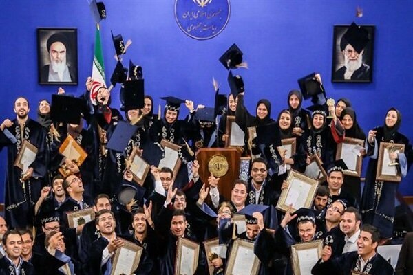 اسامی دانشجویان نمونه سال ۱۴۰۱ اعلام شد 